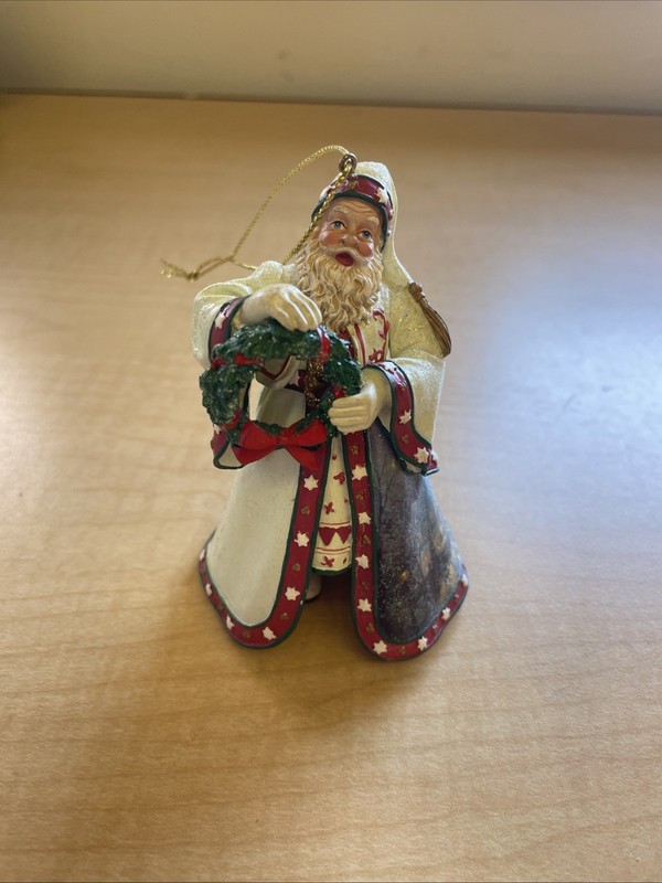 Santa Claus Christmas Ornament