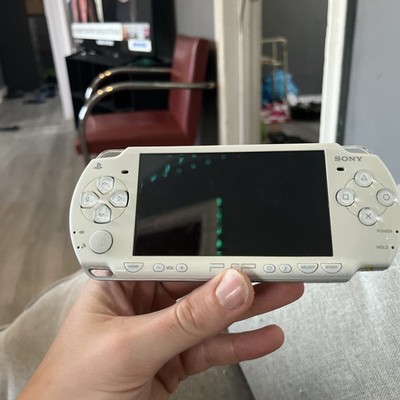 Sony PSP Slim 2000 (Pre-owned)   DECENT Working Tested (CHECK DESCRIPTION)