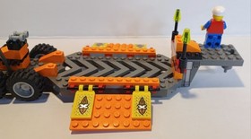Lego Island Xtreme Stunts: Semi Truck Trailer & Stunt Trikes 6739 *Inc See Desc*
