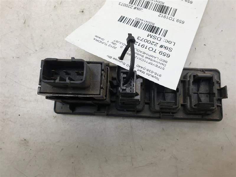 Toyota Tundra Max 2012 conjunto de interruptor de control de lámpara de cama  Foto 4 de 4