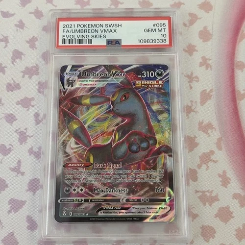 2021 Pokemon SWSH Evolving Skies Umbreon VMAX Card 95/203 PSA 10