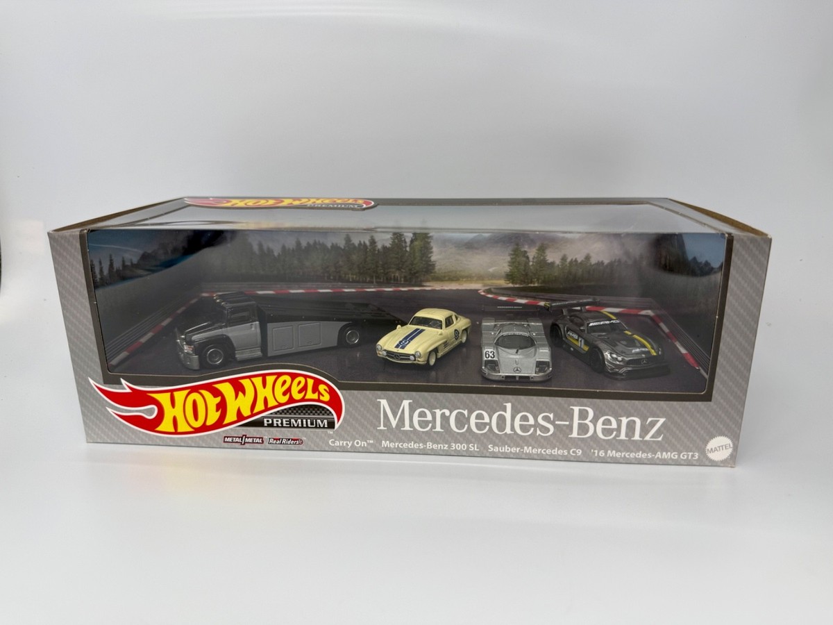 Hot Wheels Premium Mercedes-Benz Real Riders Set - 300 SL Sauber