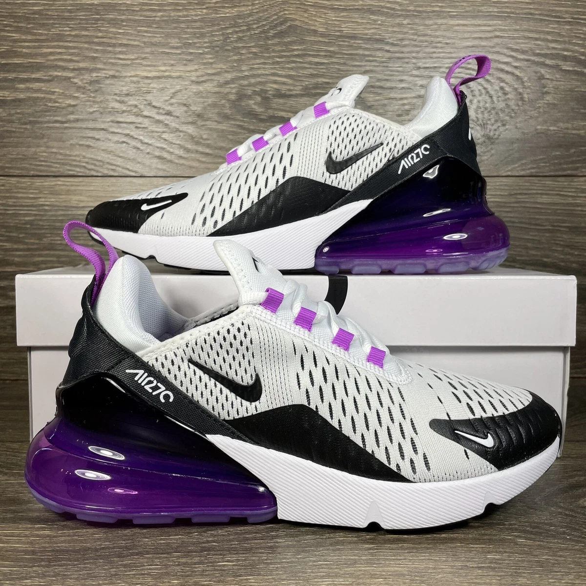 Nike: White & Purple Air Max 270 Sneakers