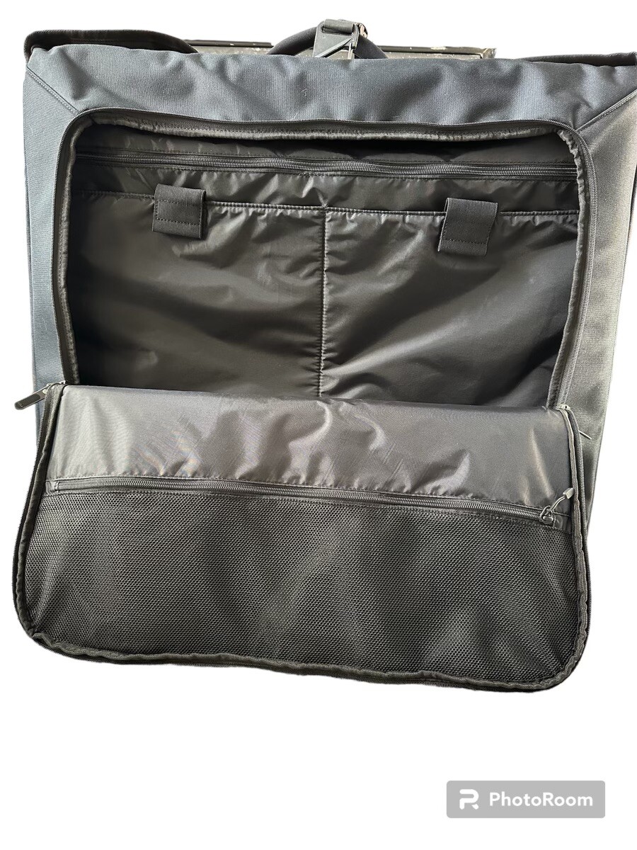 Nike FiftyOne49 30” Equipment Garment Roller Luggage Suitcase Black eBay