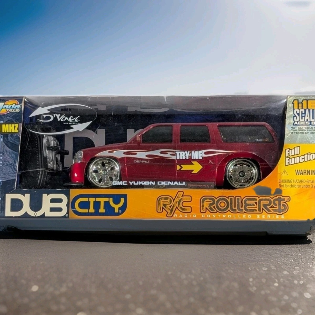 Jada Toys 1/16 Dub City GMC Yukon Denali R/C Roller$ Radio