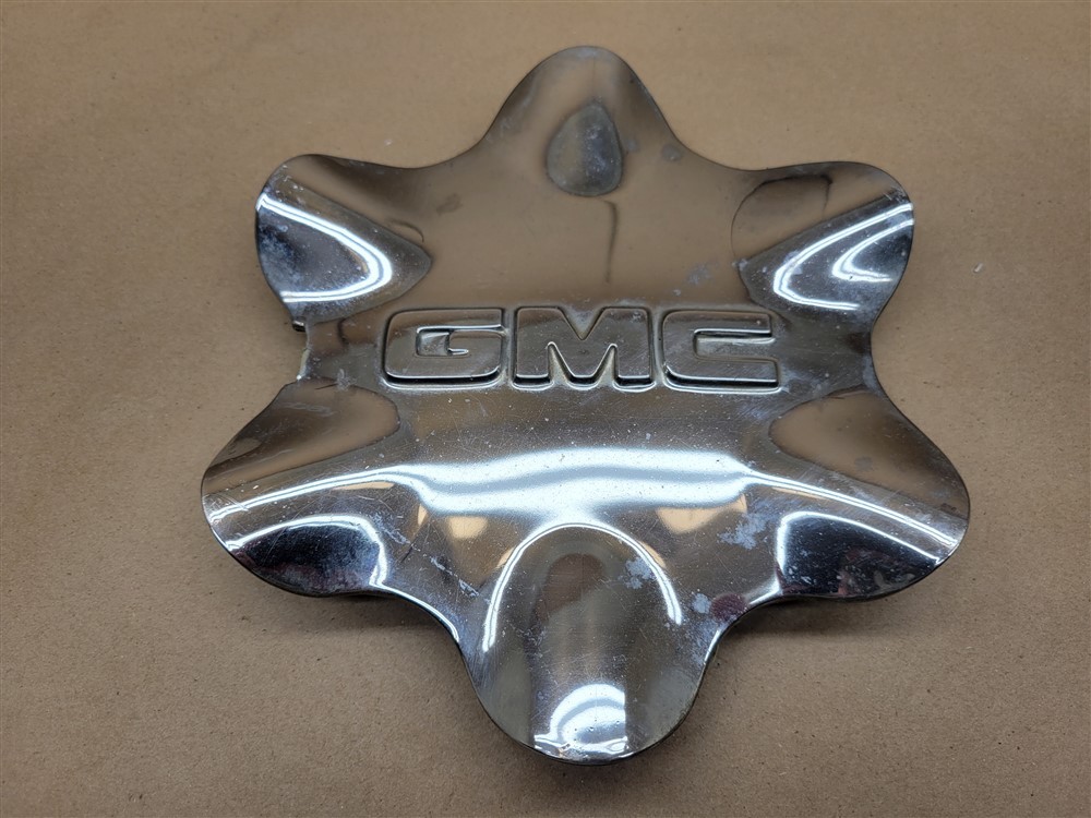 99-00 GMC Yukon Denali Wheel Center Hub Cap 9593139