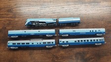N Scale Con Cor Santa Fe Blue Goose Set W/ 4 Passenger Cars