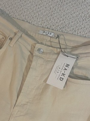 NA-KD Women's Jeans NEW 40 Light Beige Straight Leg US 8/10. Perfect for Spring