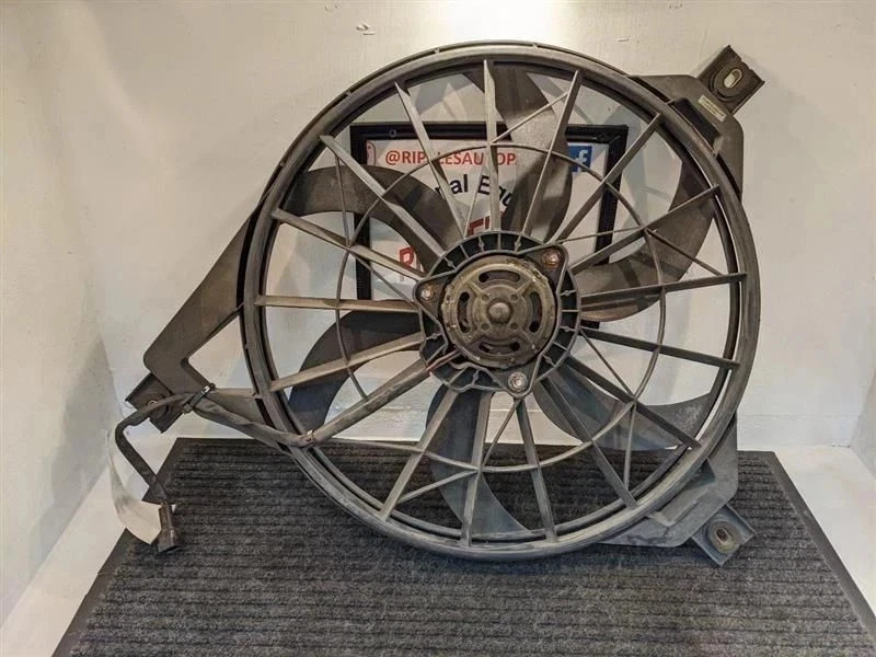 2003-2005 Lincoln Aviator Radiator Motor Cooling Fan Assembly OEM Foto 2 de 4