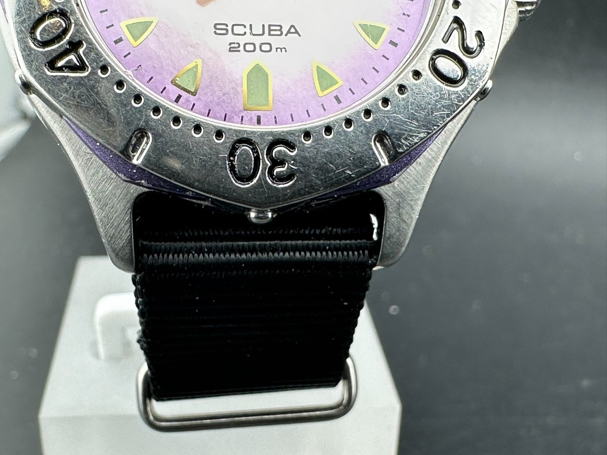 Seiko Scuba Unisex Silver Pink MOP Dial Date Quartz Watch 200m WR