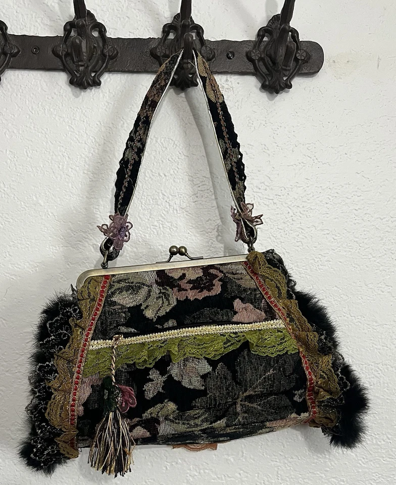 Bolso con marco de tapiz floral adornado colección Nicole Lee Kiss-Lock nuevo sin etiquetas Foto 2 de 4