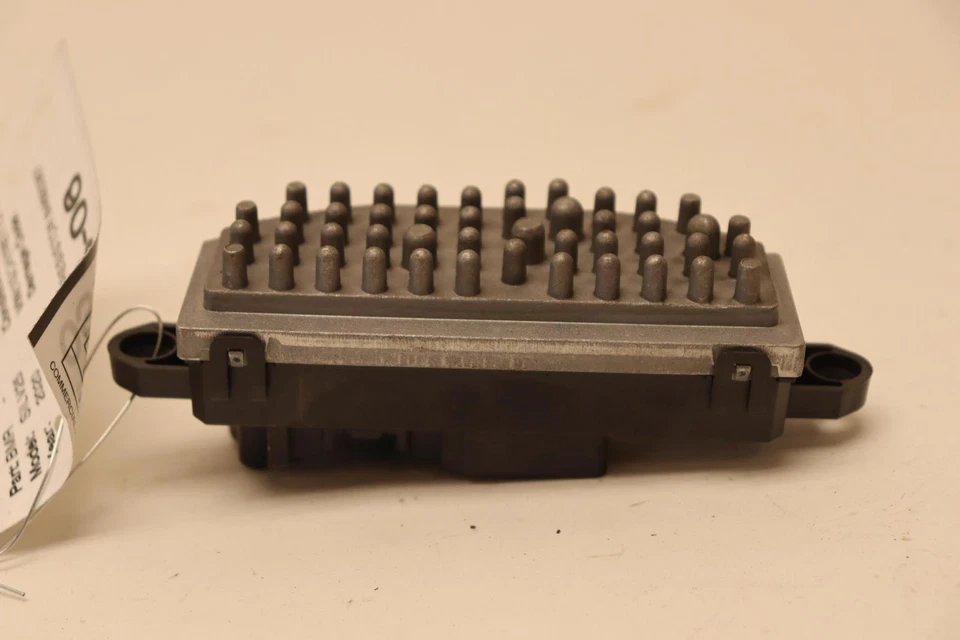 Chevrolet Silverado 2500HD 3500HD 2020-2024 HVAC soplador motor resistencia módulo OEM Foto 2 de 4