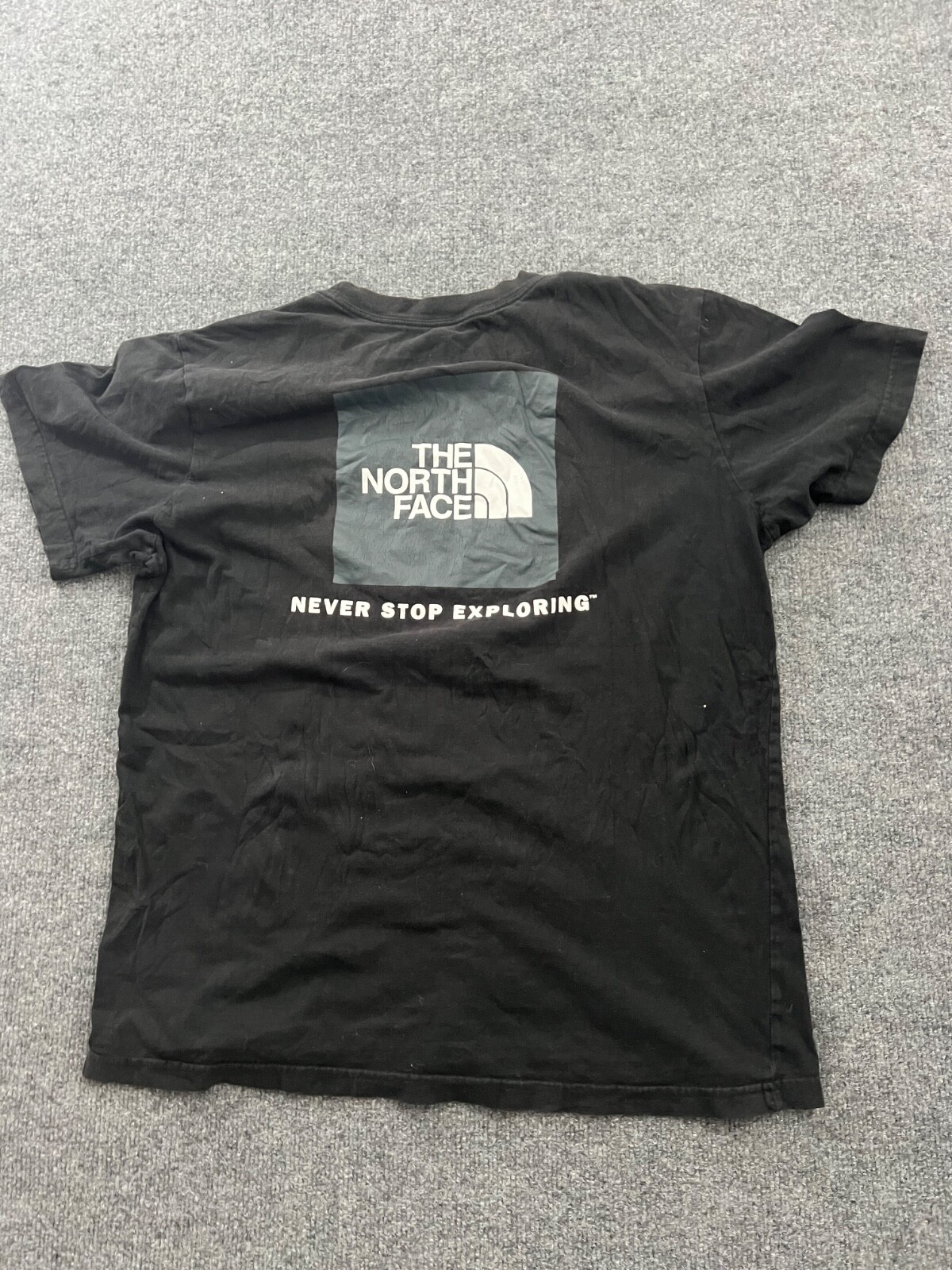 The North Face Mens Large Black Never Stop Exploring Graphic Tee
