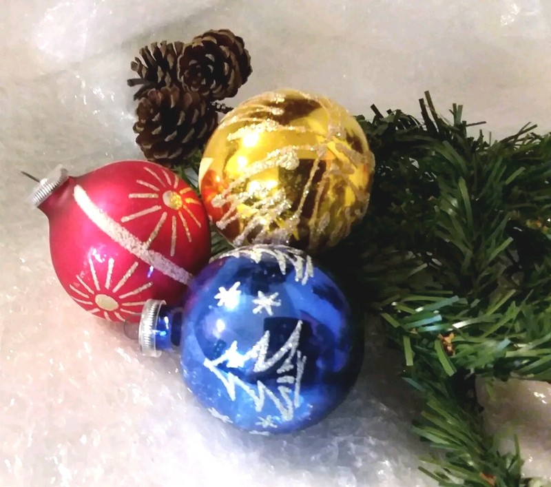 3 Vintage West Germany DBGM Christmas Tree 2.5" Ball Ornaments-Red-Gold-Blue