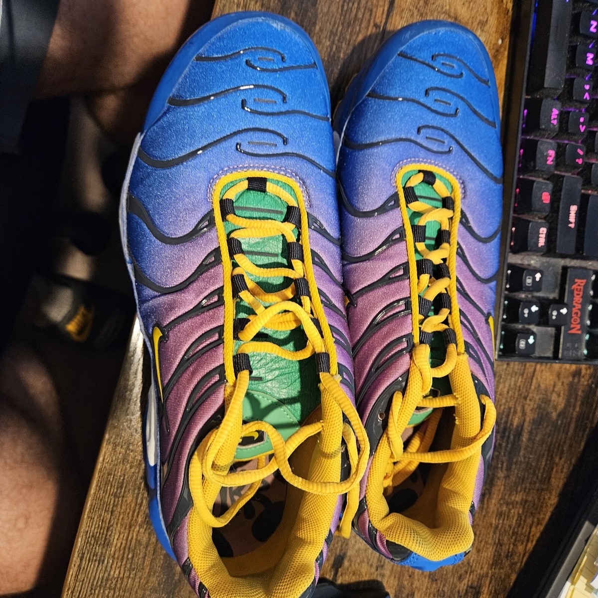 RARE Nike Air Max Plus Blue/Purple/Yellow/Green Men display picture 3
