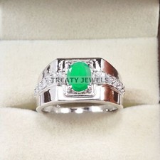 Emerald Oval Cut Gemstone With 925 Sterling Silver Ring For Men's B31
