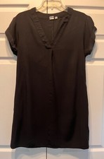Gap V Neck True Black Sheath Dress with Pockets Size Small