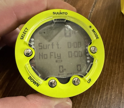 Suunto Zoop Novo Lime - SS021643000 24 dives only.