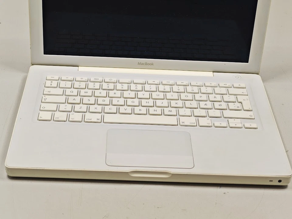 MacBook Pro 13" - Non-Working, For Parts - Image 4 of 4