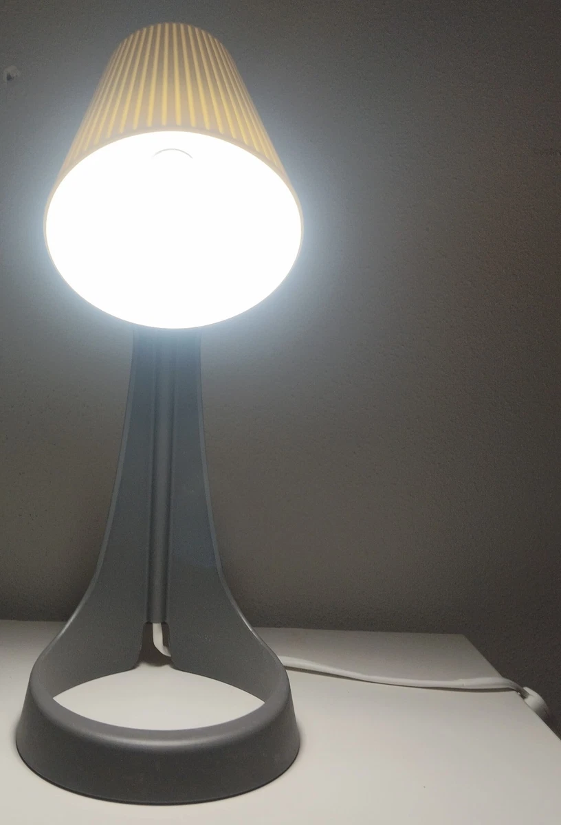 💡 Lámpara de escritorio IKEA – Nueva a estrenar