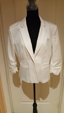 Roz and Ali White Blazer Sz Medium