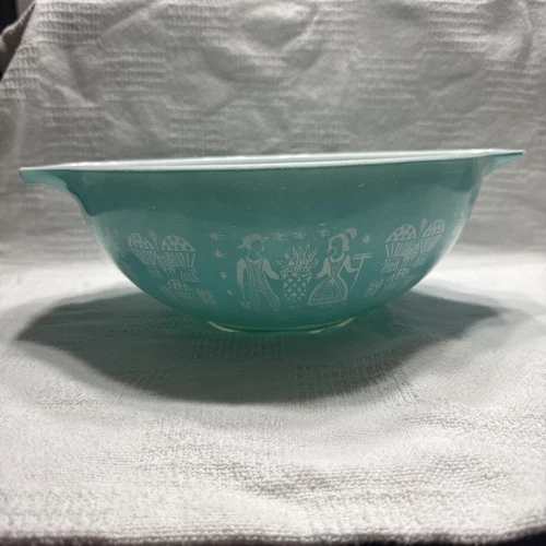 Vintage Pyrex 444 Turquoise Amish Butterprint Cinderella Mixing Bowl 4 QT