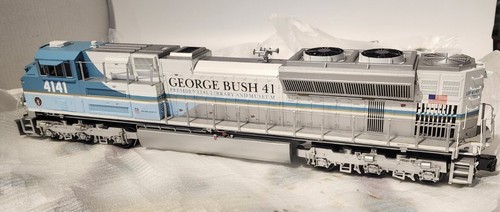 MTH O Scale SD70ACE DIESEL ENGINE George H Bush #4141 w/Proto-Sound 2.0  - Picture 7 of 14