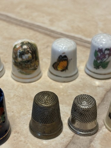 Lot Of 36 Thimbles States Parks Birds Flowers A Couple From Great Britain Etc - Picture 9 of 16