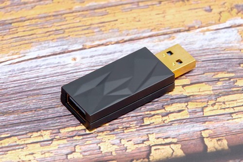 iFi Audio iSilencer+ 3.0 USB Isolator - PC Noise Eliminator Suppressor Filter - Picture 3 of 4