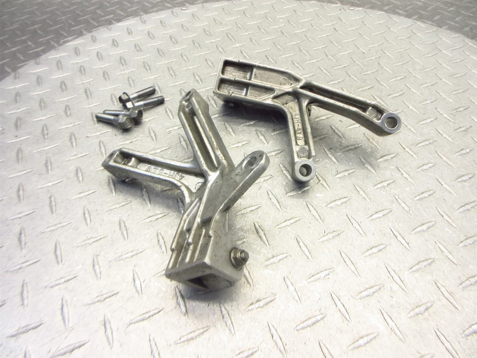 Yamaha YZF600R YZF600 2003 97-07 Thundercat izquierda derecha pasajero clavija trasera  Foto 2 de 4