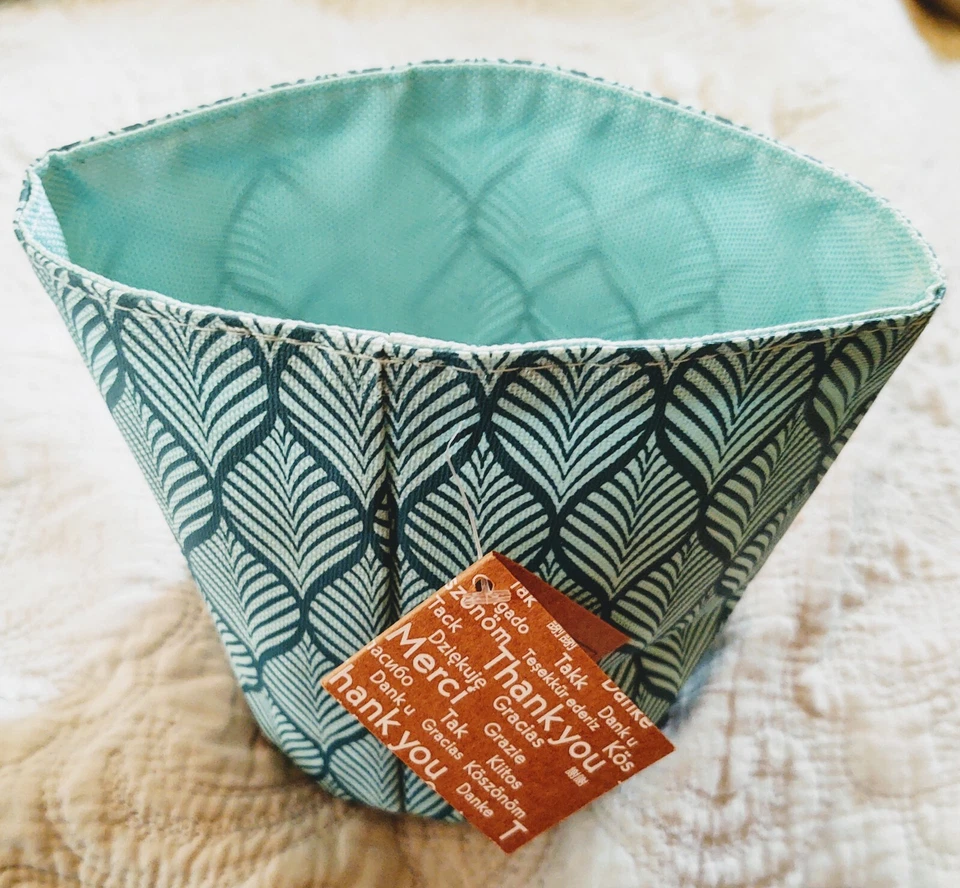 YVES ROCHER Set de Regalo Hydra Gel Limpiador de Lavado Vegetal con 3 Paños Faciales y Cesta Foto 4 de 4