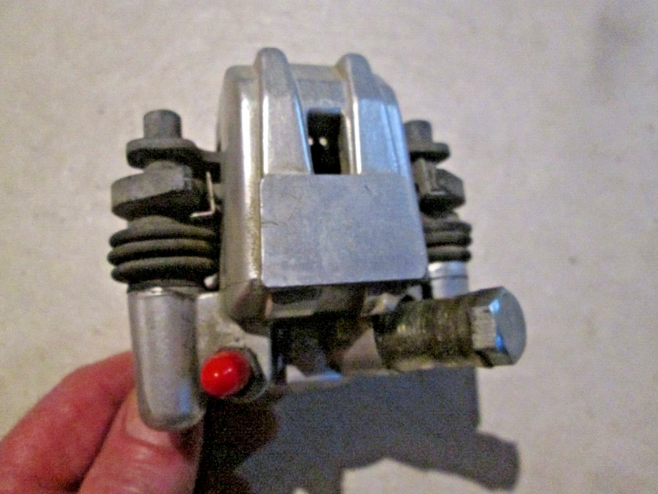 Conjunto de pinza delantera Kawasaki 1992-1993 KX80 / KX80 RUEDA GRANDE 43041-1441 Foto 2 de 4