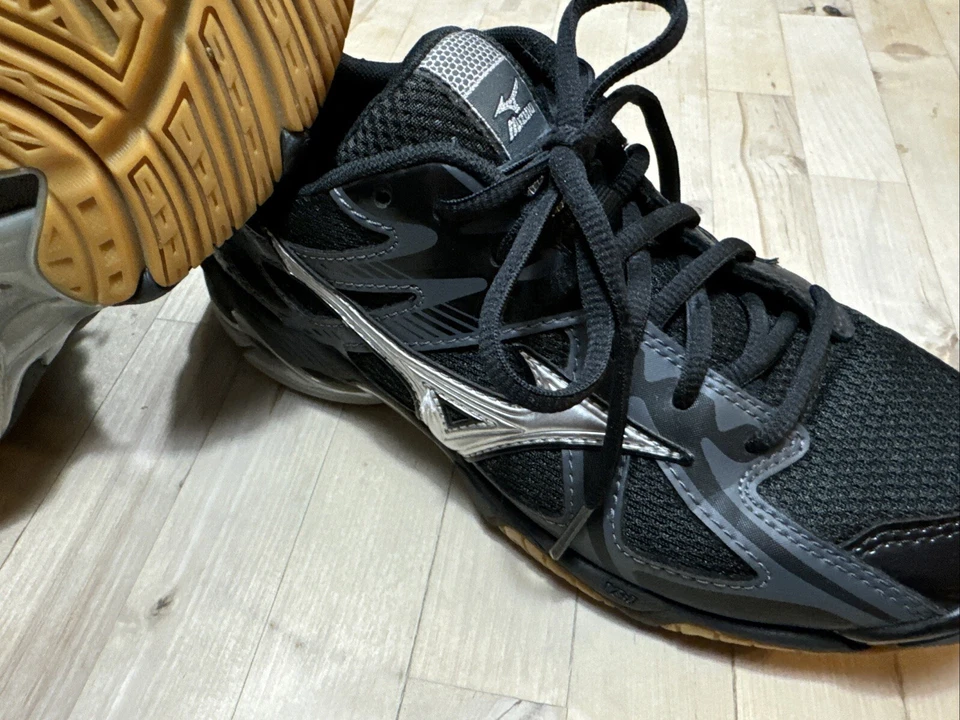 Mizuno Wave Bolt 4 Women's Volleyball Shoes Size W7 Indoor 430188.9073 - Image 2 of 4