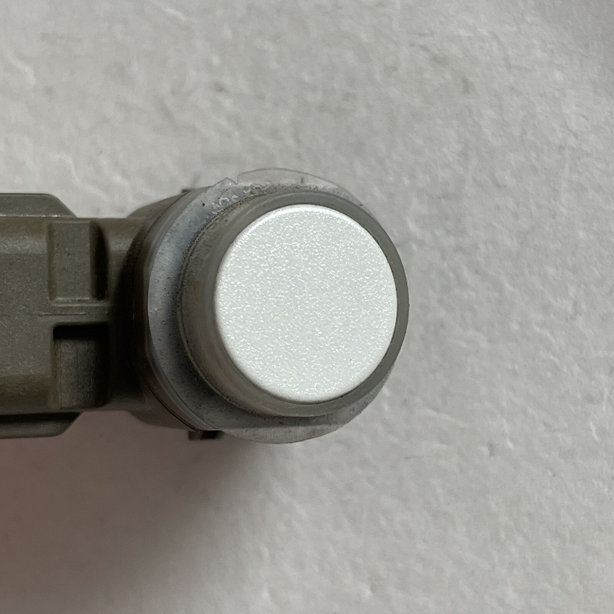 New 2019 Nissan Leaf Sensor Assy-Distance White OEM 28438-5SB1B