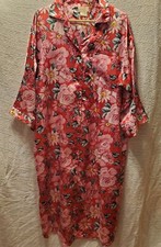 Vtg A'Milano Woman OS Robe Made in USA. Feminine Romantic Floral, Tropical, Lux