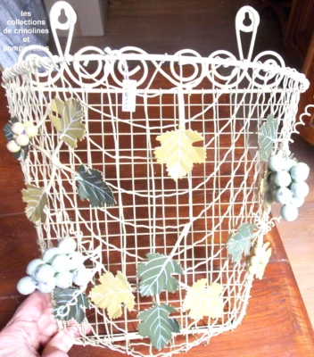 PANIER MURAL EN METAL SCULPTE ET PEINT LES RAISINS PIECE UNIQUE - Photo 1/3