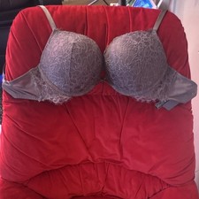 PINK Wear Everywhere 32DD Gray Floral Lace Pu...