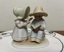 1993 Homco Circle of Friends by Masterpiece "THE FAMILY HOUR" Figurine