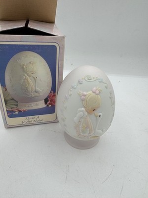 Precious Moments Easter Egg  Make A Joyful Noise   1993