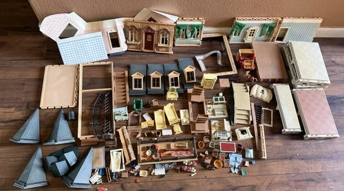 Vintage PLAYMOBIL VICTORIAN MANSION DOLLHOUSE 5300 Pieces Lot