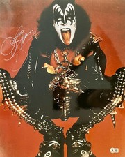 Gene Simmons Signed KISS Makeup 16x20 Photo Beckett Authenticated