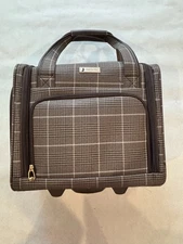 London Fog 15" 2-Wheel Under The Seat Carry on Bag Very Clean