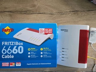 AVM FRITZ!Box 6660 Kabelnetz Router Weiß WiFi6 Mesh WLAN