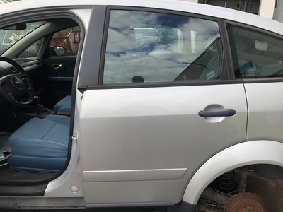 Audi A2 original Tür hinten links Fond Y7W Lichtsilber Bj 2001