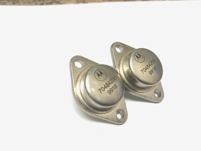 Lot De 2 Transistors NPN Motorola 70483180 - Pour Ampli Peavey Vintage, Pièce Originale Neuve