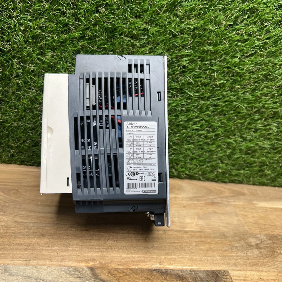 ATV12P055M2 - SCHNEIDER ELECTRIC - ATV12P055M2 - VARIATEUR 0,55 Kw  #29m - Photo 4/4