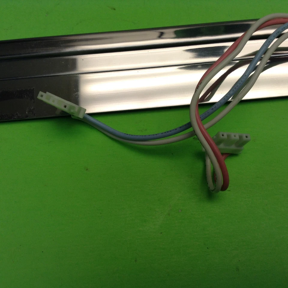 AOC LM-500 Monitor 2 Lamp Connectors Light - Image 2 of 3