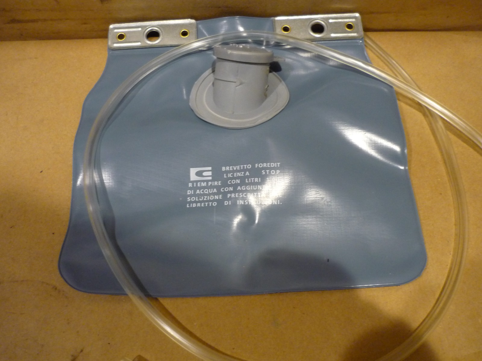 Ferrari 206,208,330,365 - Windscreen Washer Bag (Large) -P/N V1204006
