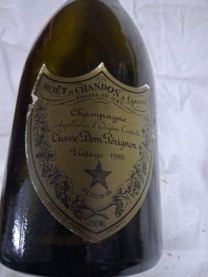 VINTAGE 1980 EMPTY MOET ET CHANDON DOM PÉRIGNON CHAMPAGNE No Cork