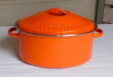 Le Creuset Cocotte ovale en tôle émaillée orange